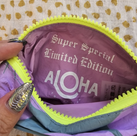 Aloha Collection In Hana Hou - Picture 3 of 4